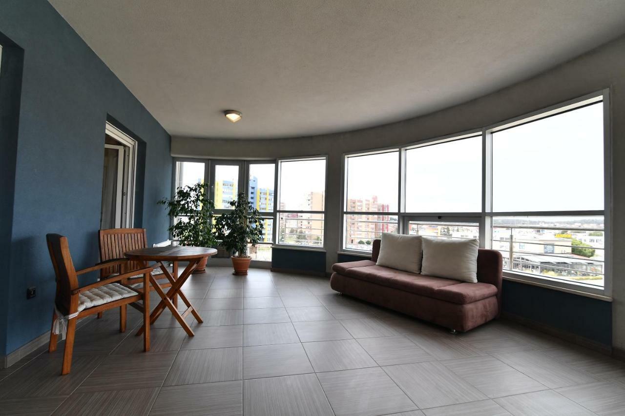 City Penthouse Vita PUY Eksteriør bilde