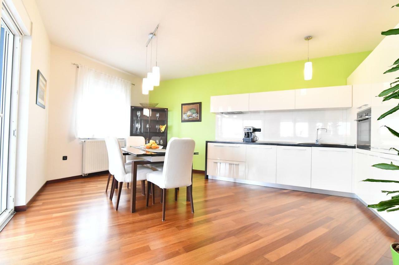 City Penthouse Vita PUY Eksteriør bilde